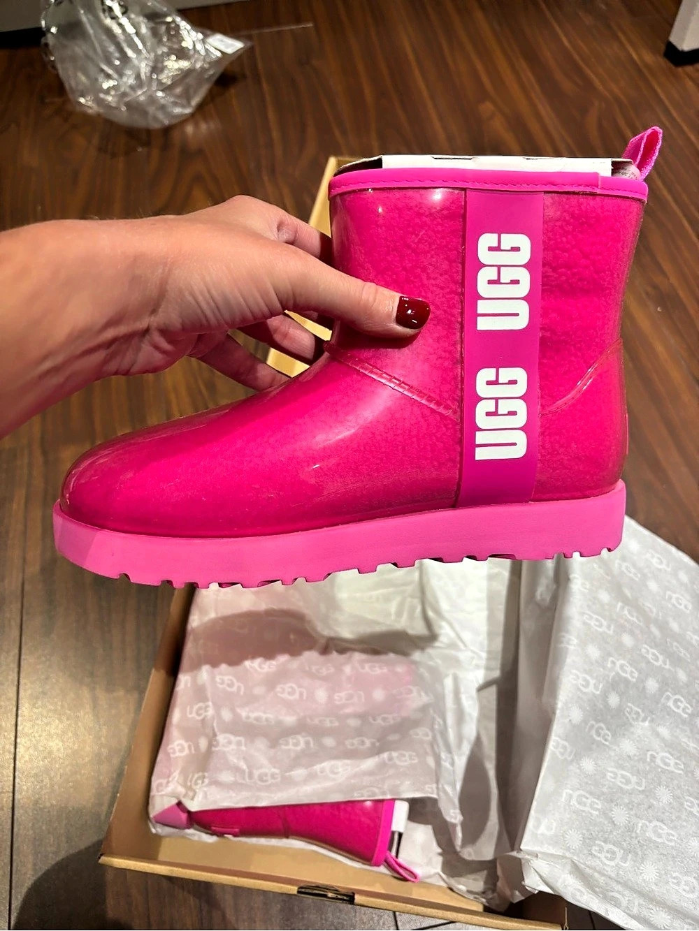 UGG Classic Ultra Mini Pink US 8 NWT